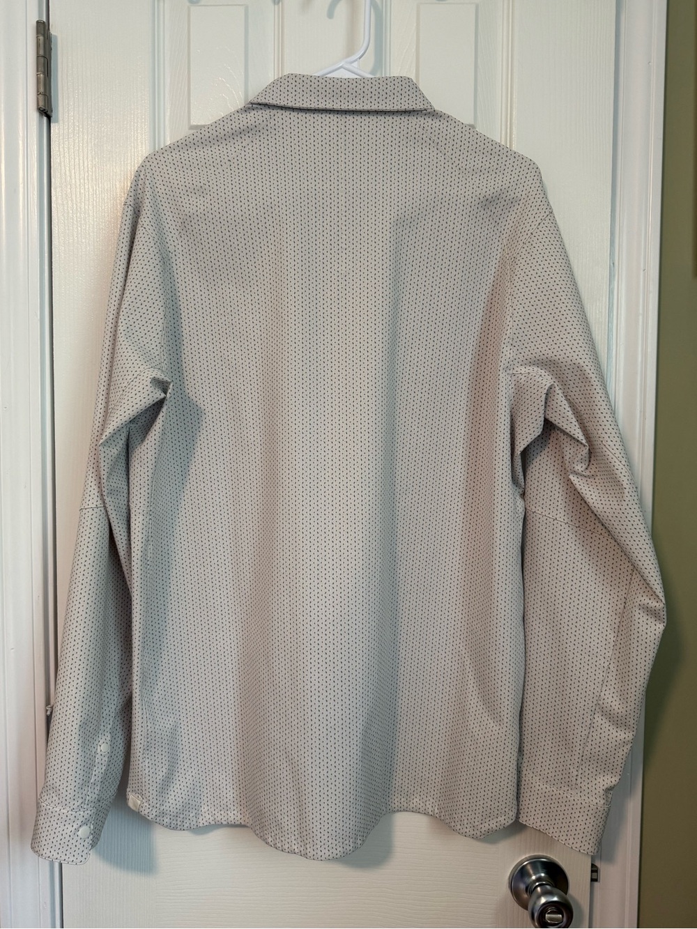 Lululemon long sleeve shirt - Picture 3 of 5